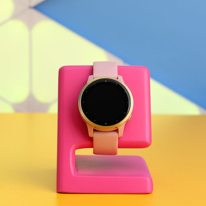 Смарт-часы Garmin Vivoactive 4S Light Gold (162800) Б/У З ГАРАНТІЄЮ