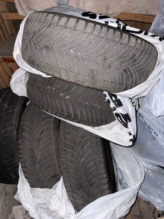 Шини Michelin 215/50/17