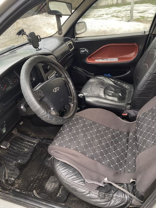 Продам , Газ бензин, маю ще пʼять коліс на титанах літня резина