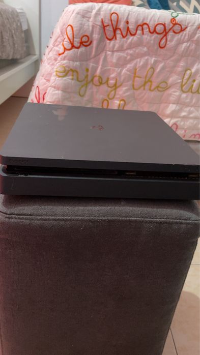 Ps4 1Tb em bom estado