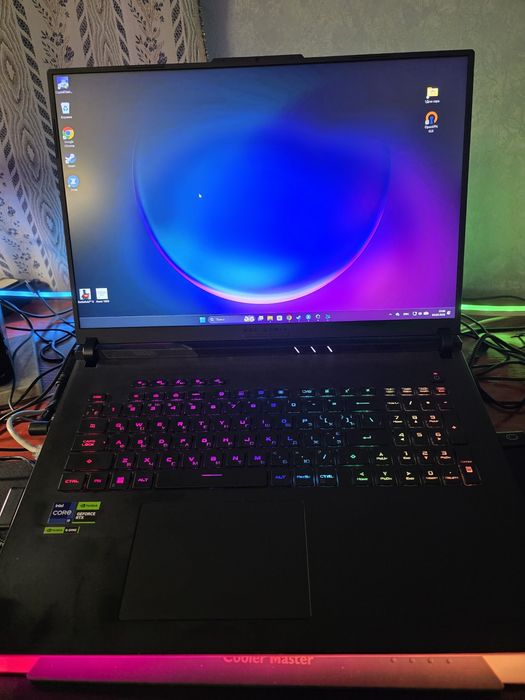 Asus rog strix scar  g834 g18 RTX 4090