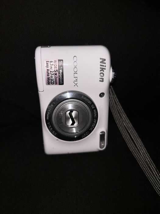 Nikon coolpix l27