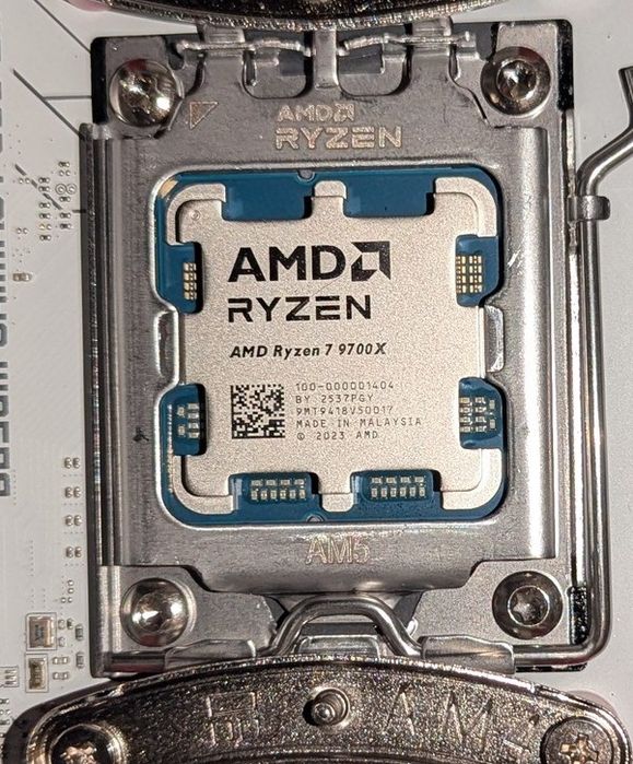 Amd Ryzen 7 9700X am5 oem