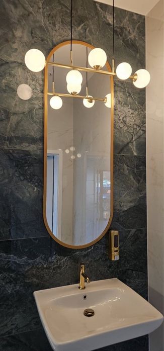 Szklarz, lustra na wymiar, mozntaż