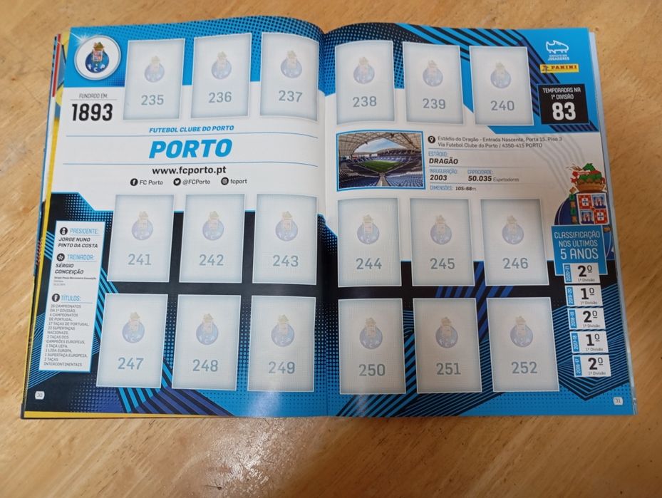 Caderneta de cromos de futebol da Panini