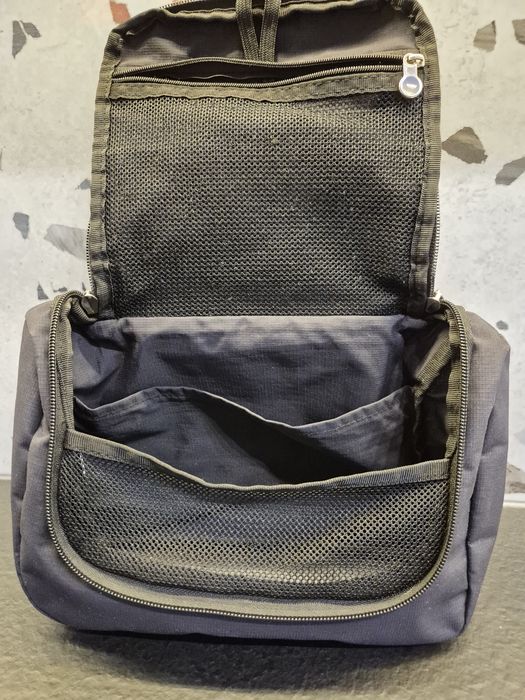 Kosmetyczka męska Samsonite wisząca czarna z haczykiem bdb