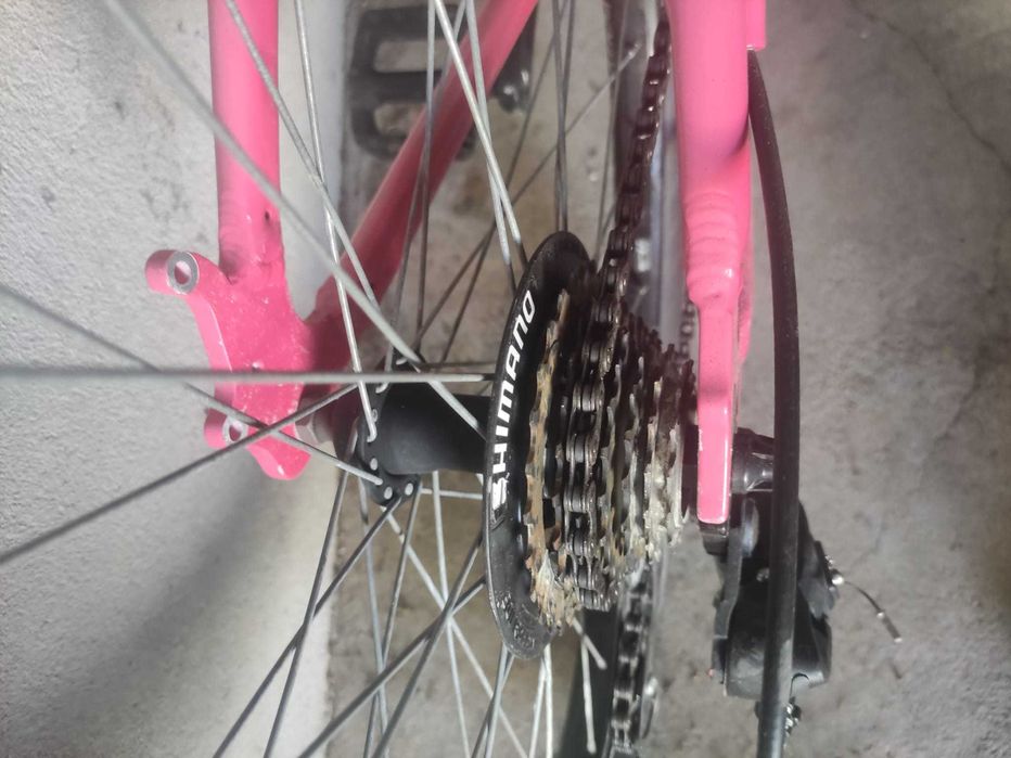 Qüer Dusk 27,5” – Quadro de alumínio e 21 velocidades Shimano