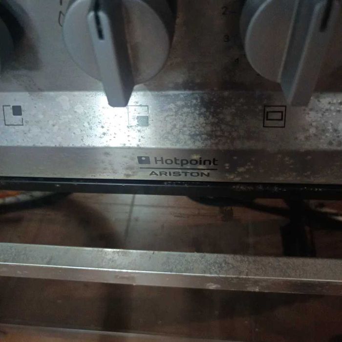 Fogão Hotpoint-Ariston CP97SG1 – 5 Bicos + Forno a Gás – Inox – Nunca Usado