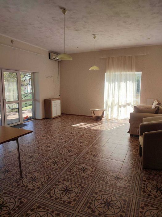 Свій котедж у Коблеві біля моря здам в оренду.