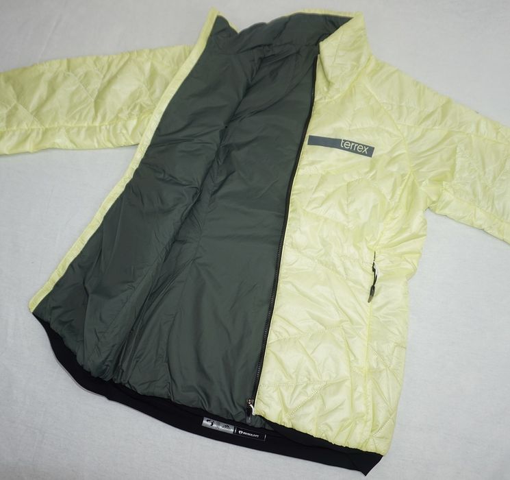 Спортина  куртка adidas Terrex