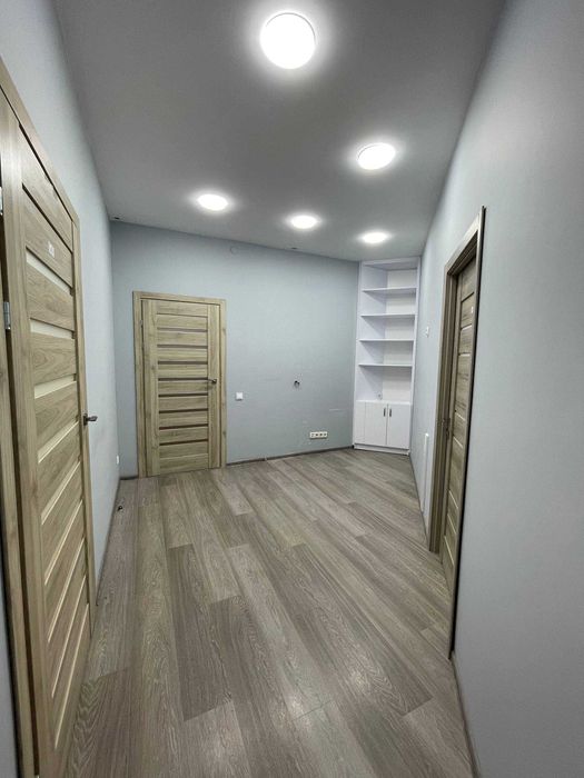 Продам Салон краси на Посмітного. 7 ст. Фонтану. 1 поверх.