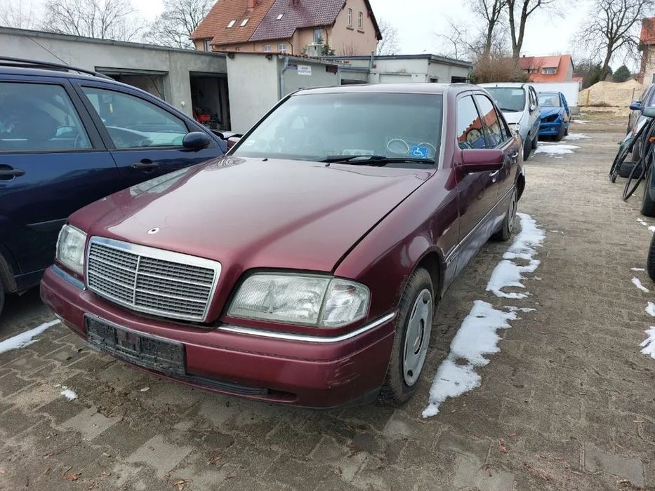 mercedes c200 2,0 benzyna 1996r. na części