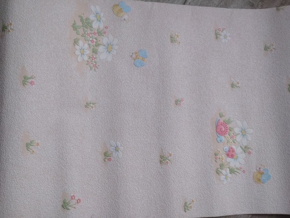 Обои бумажные  остатки фото обои