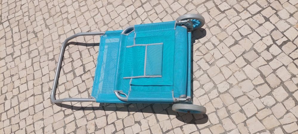 Espreguiçadeira com rodas