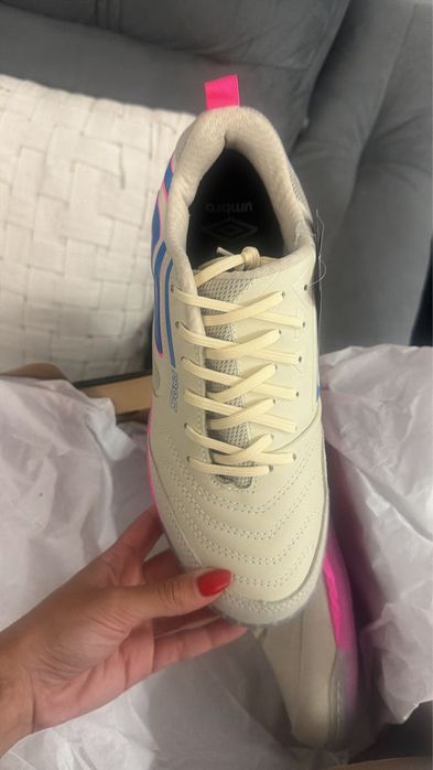 Sapatilha de futsal Umbro pro 5 bump of white