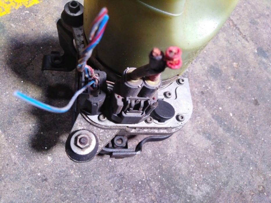 Bomba de Direção Assistida Volvo C30 Ref.: 5N513K514CB