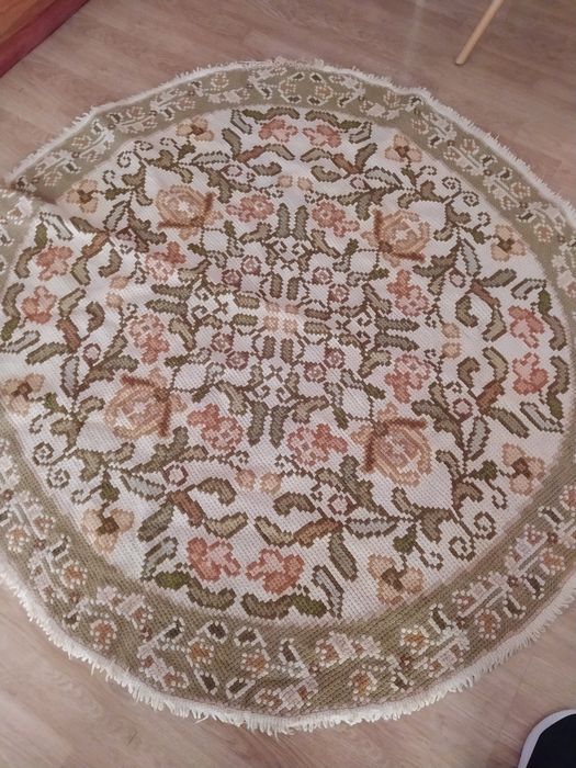 Novo preço nao perca a oportunidafe Vendo tapete arraiolos como novo