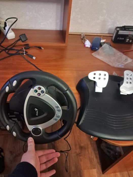 Ігровий руль Genius + педалі | 180°