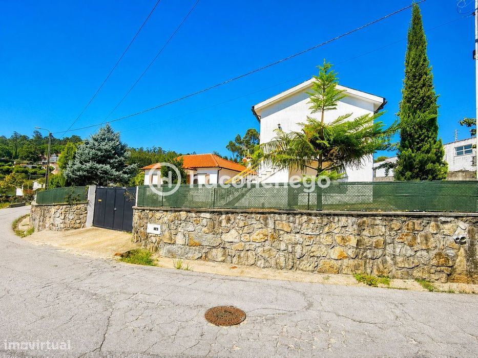 Quintinha com 2 moradias prontas a habitar – Alheira, Barcelos