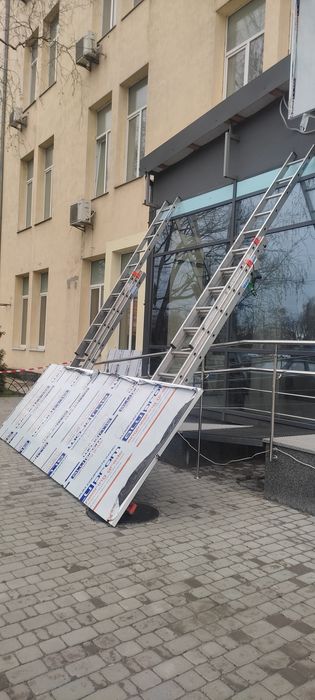 Монтаж ,демонтаж банерів, вивісок.