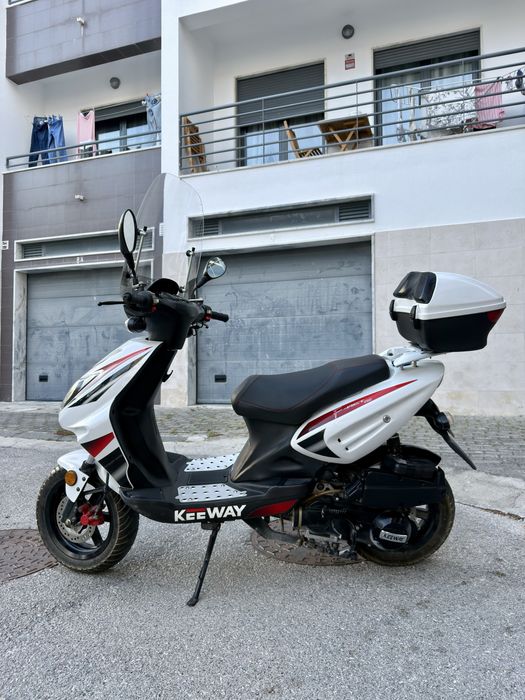VENDO Keeway F-act 125 - (C/ 6700 KM!)