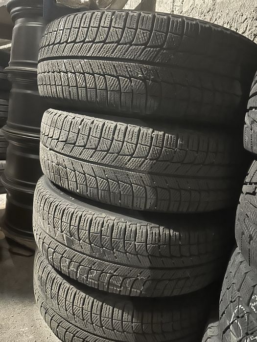 Michelin X ice 225/60/17