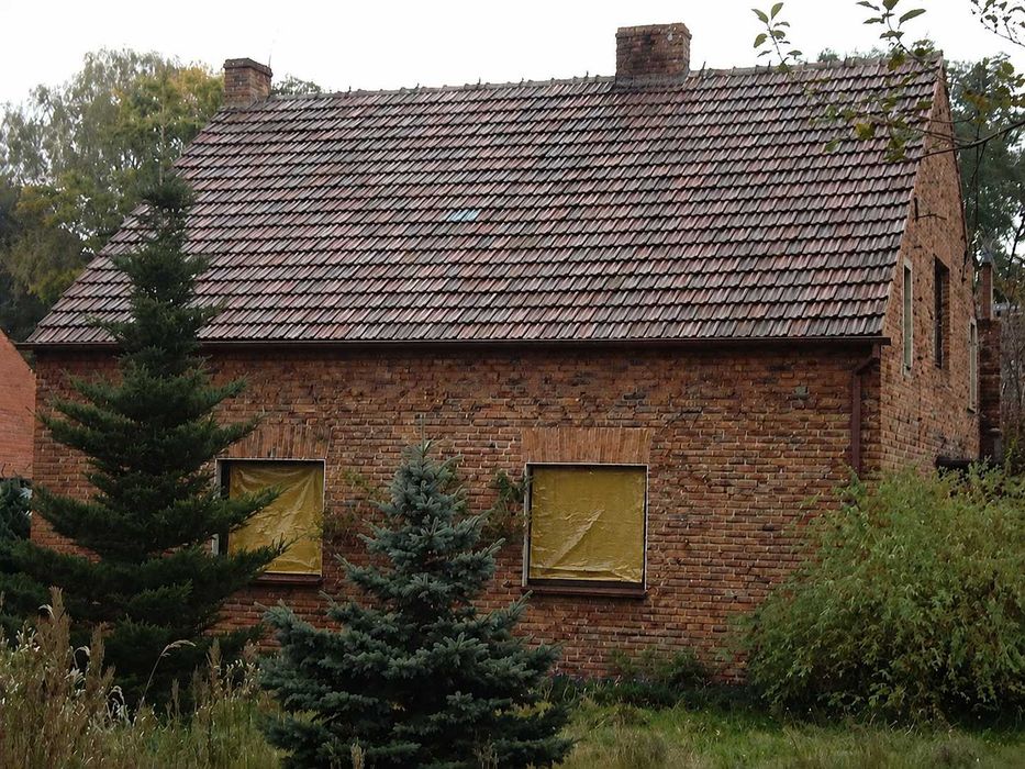 Dom do remontu – Chróścina, woj. dolnośląskie | 84 m² | Działka 390 m² | 105 000 zł