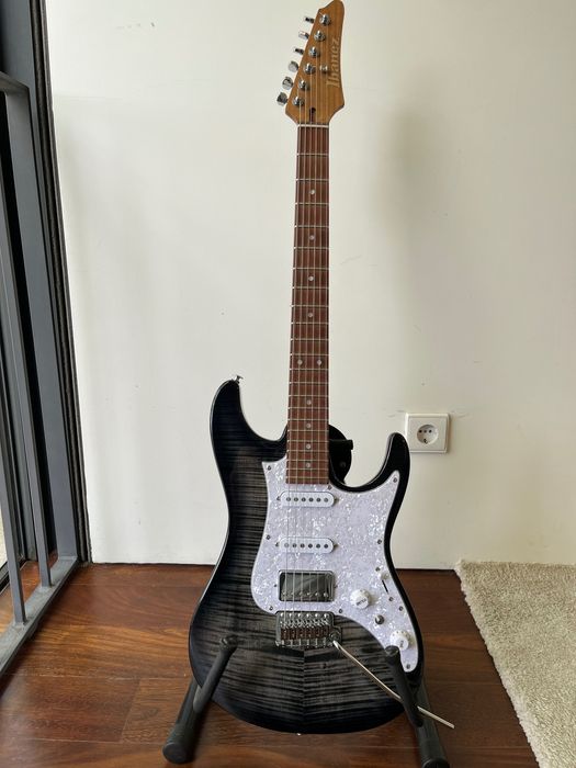 Guitarra eléctrica Ibanez AZ22S1F-TKS