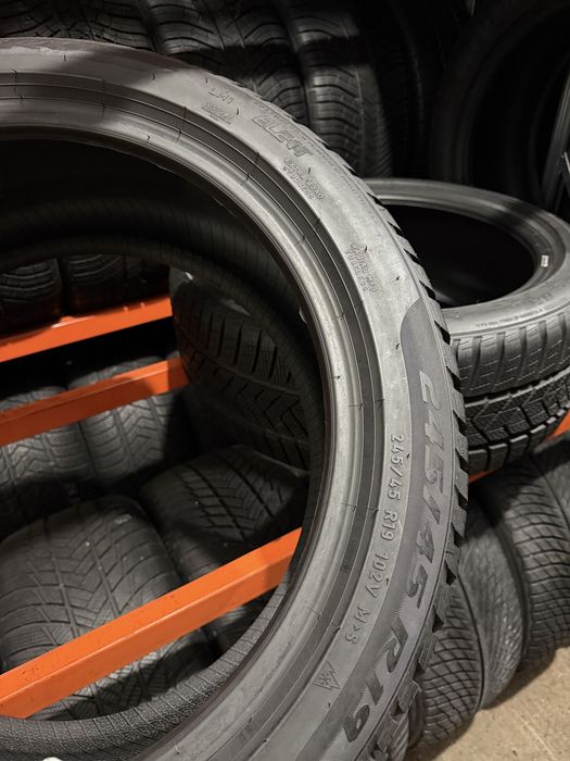 245/45 r 19 Pirelli 2шт.