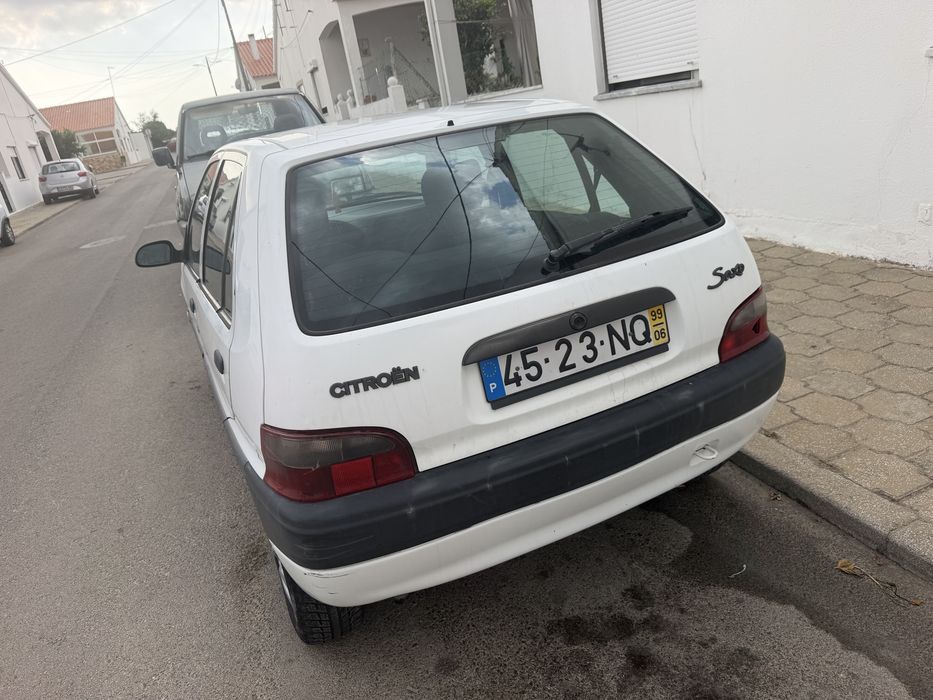 Citroen Saxo 1.1 Gasolina 99 foto 2