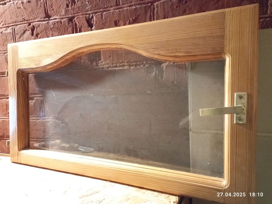 Дерев'яні окна та двері