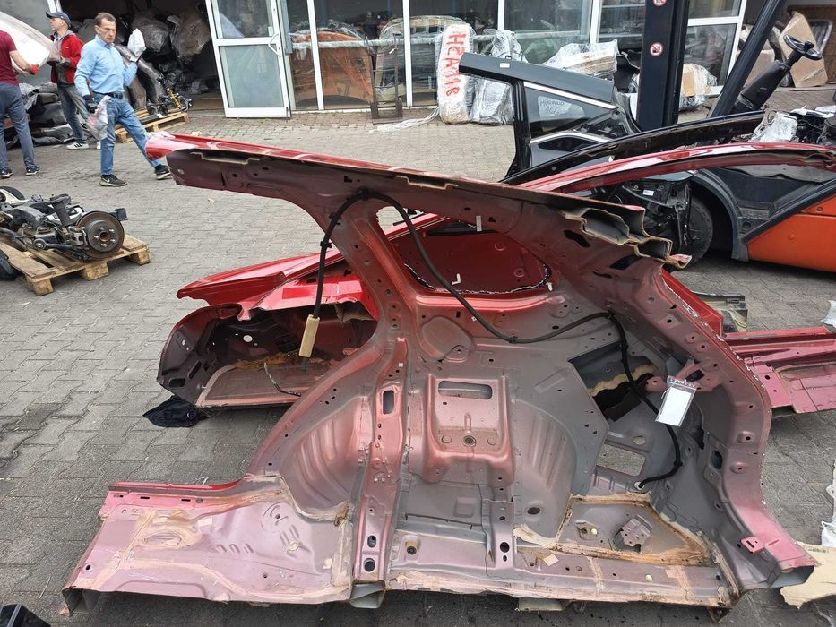 Ćwiartka  samochód Mazda MX5 tył bok lewy USA oryginał