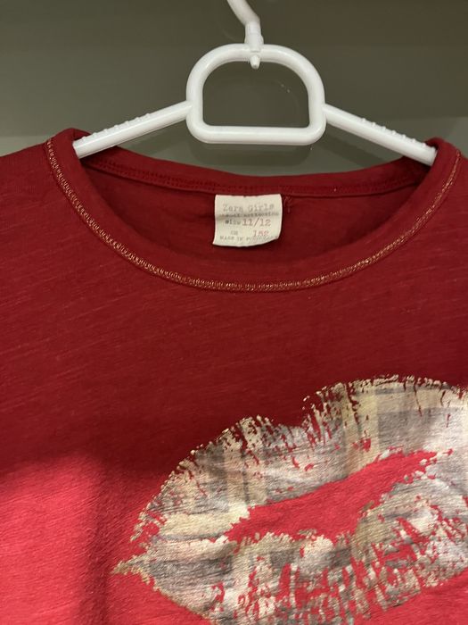 Czerwona dziewczęca bluzka z nadrukiem Zara