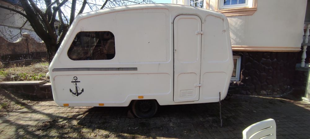 Прицеп трейлер дом на колесах  Niewiadow 132