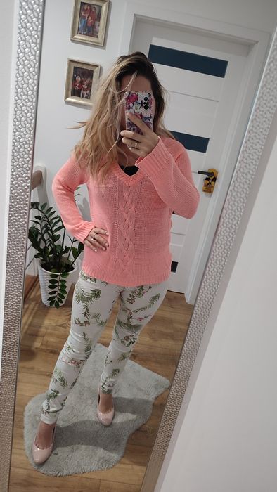 Sweterek z warkoczem 36/38