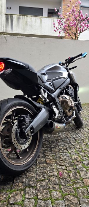 Honda CB650R 2022