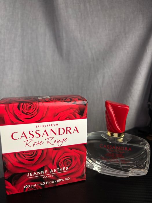 Perfume Cassandra Rose Rouge