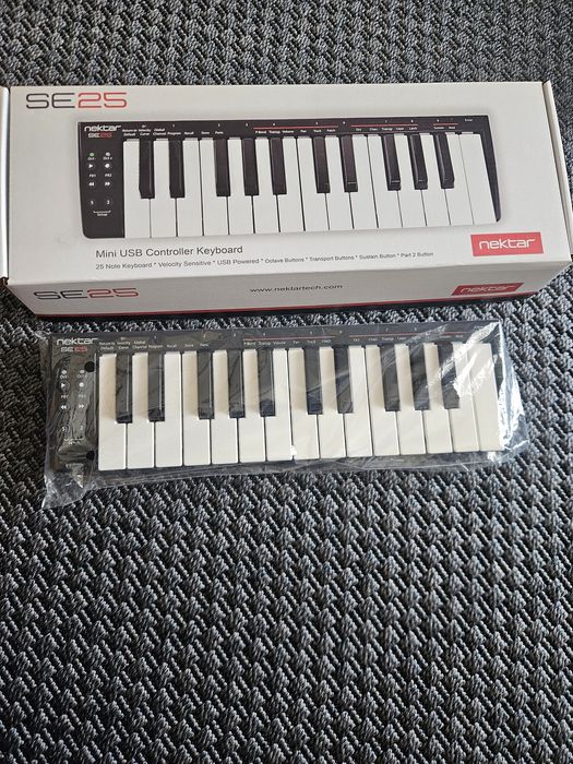 Controlador Nektar SE25