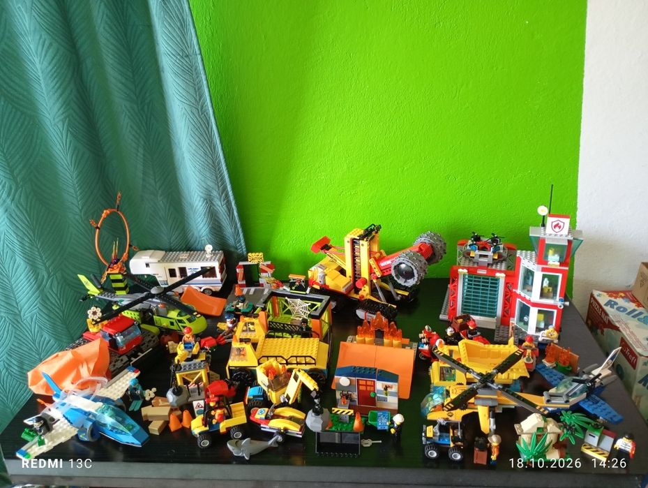 Lego City Różne zestawy, możliwość kupienia razem lub osobno - CENA DO NEGOCJACJI