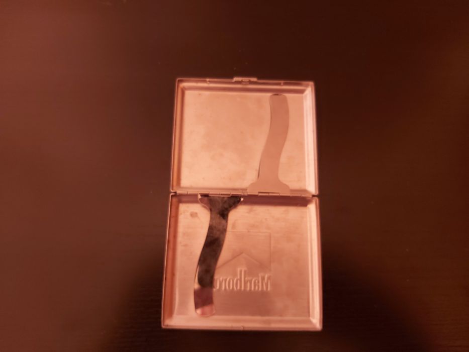 Cigarreira Rara Malboro em Casquinha