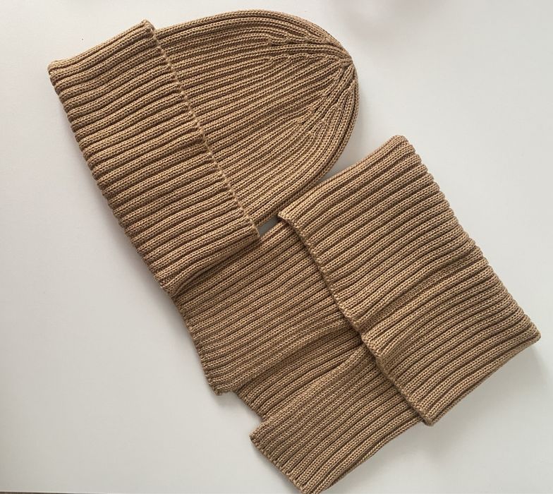 Комплект шапка и снуд меринос Италия