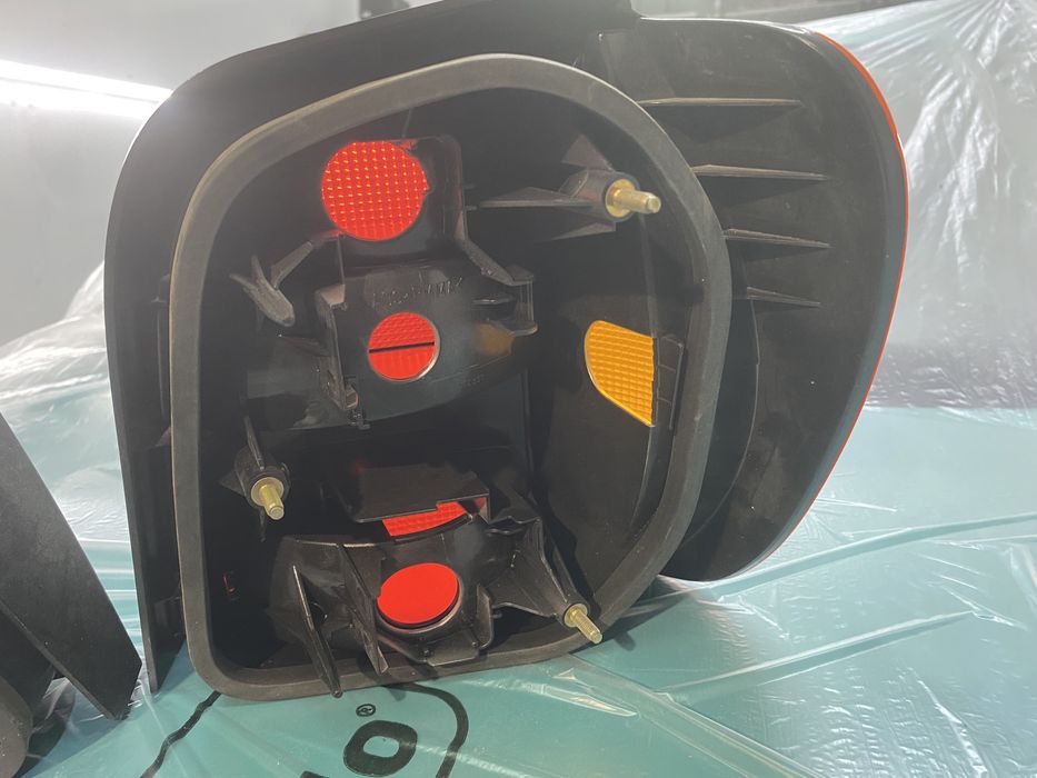 Farois trás VW Polo 1996 NOVOS