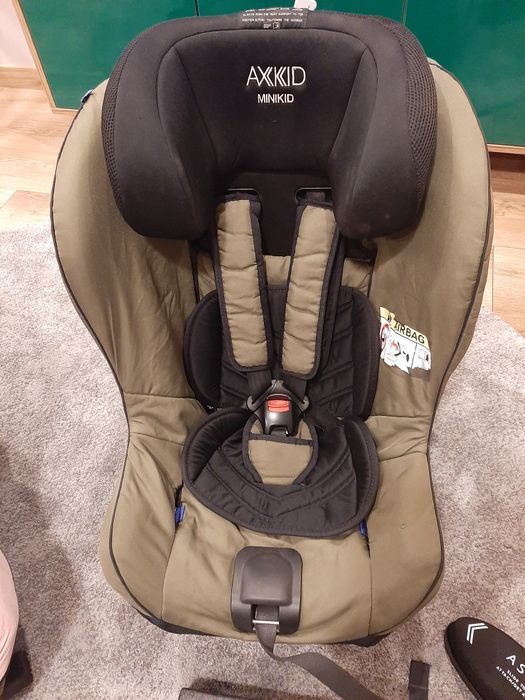 Fotelik samochodowy Axkid Minikid 2.0
