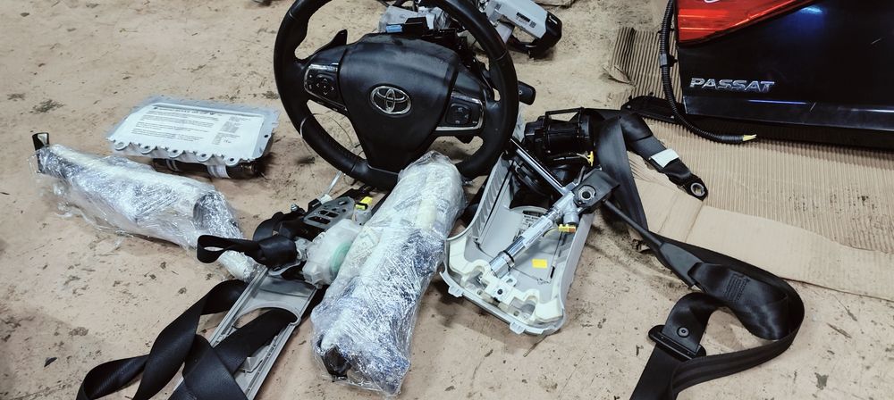 Подушка безопасности Toyota Avalon  2013+ USA