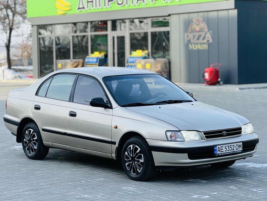 Продам Toyota Carina