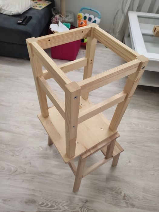 Torre de aprendizagem montessori