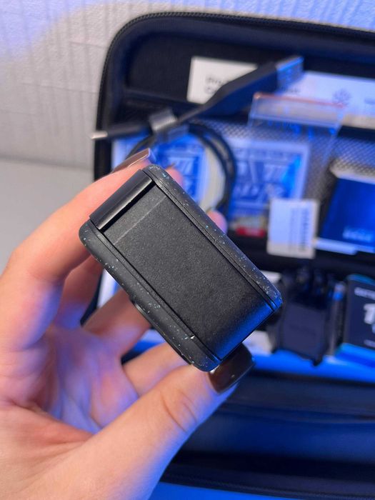 Екшн-камера GoPro Hero 12 з флешкою