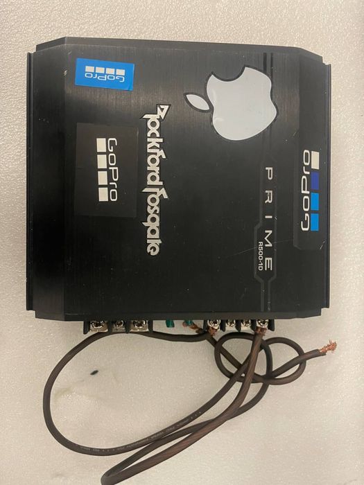 Підсилювач та сабвуфер