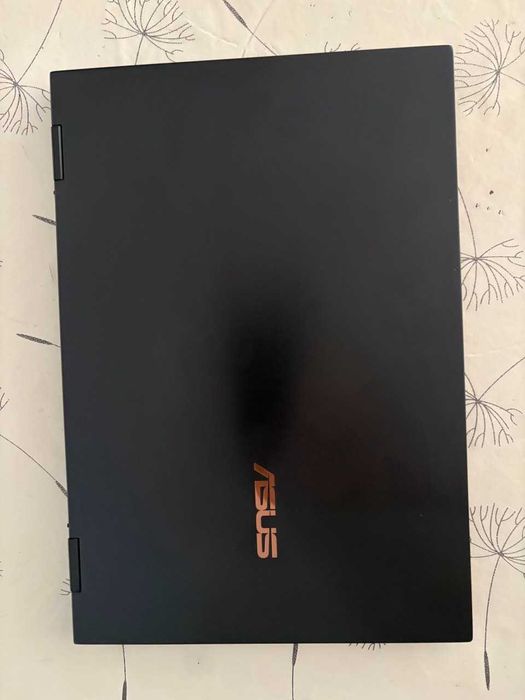 ASUS ZenBook Flip S UX371EA / i7 / 16GB / OLED 4K / 13.3" / 360° трансформер