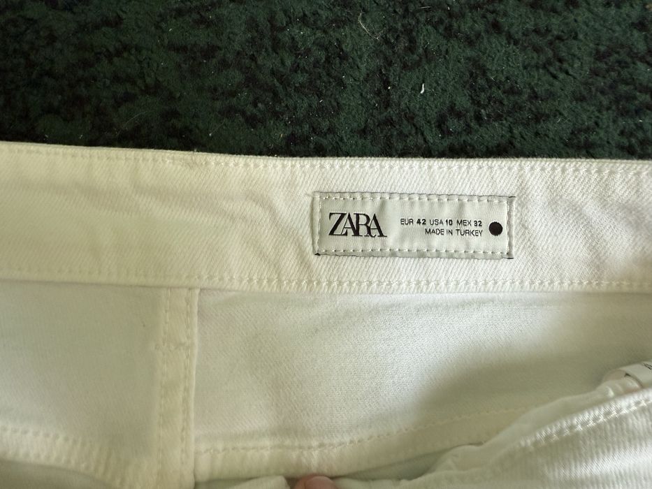 Продам жіночі нові джинси Zara